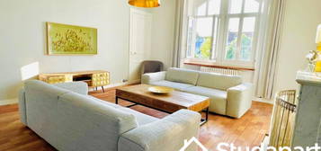 Appartement meublé  à louer, 8 pièces, 4 chambres, 170 m²