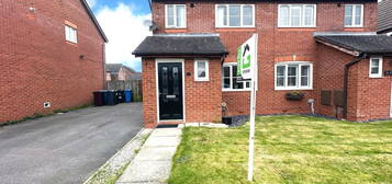 3 bed semi-detached house for sale