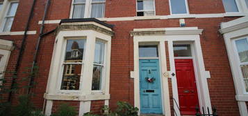 5 bedroom terraced house