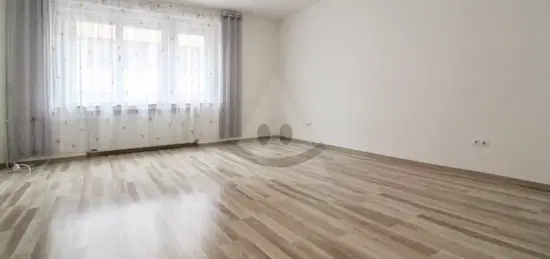 2 izbový byt s francúzskym oknom, /54 m2/, Žilina - centrum