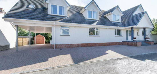 8 bedroom detached house for sale