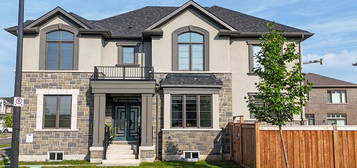 169 Yates Dr, Milton, ON L9E 1S6
