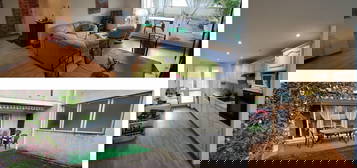 T4 de 86m2 avec clim + jardin + terrasse + 2 parkings