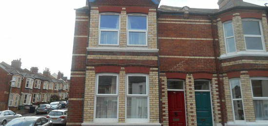 5 bedroom terraced house