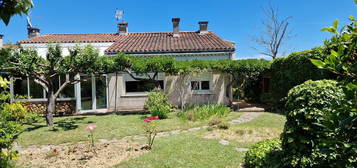 MAISON avec Jardin et Véranda