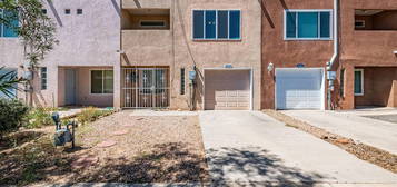 2605 Alamogordo Dr NW, Albuquerque, NM 87120