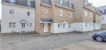 Flat for sale in Gresham Close, Brentwood CM14