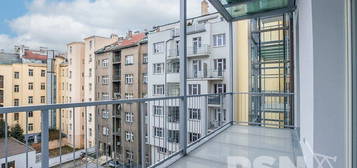 Byt 2+kk, 74 m², Laubova, Praha