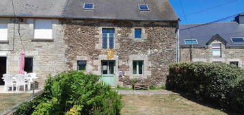 MORBIHAN Hellean- Jolie Maison En Pierre De 3 Chambres à Proximité Du Lac Au Duc