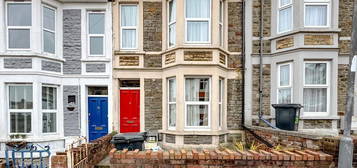 4 bedroom terraced house to rent