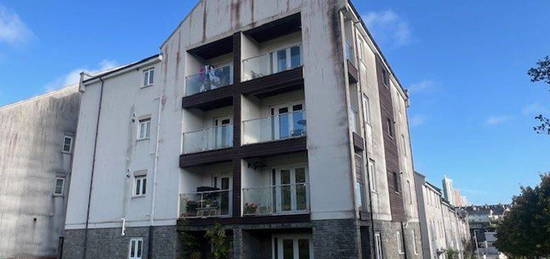 Flat to rent in Monroe Gardens, Plymouth PL3