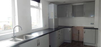 Terraced house to rent in Highfield Terrace, Thornhill Lees, Dewsbury WF12