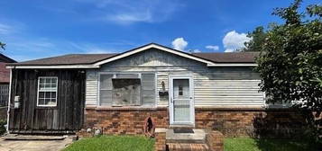 203 Aucoin St, Morgan City, LA 70380