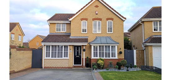 4 bed detached house for sale