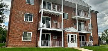677 Marilyn Ave Unit C, Glendale Heights, IL 60139