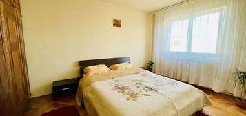 Inchiriez apartament 2 cam Poetului Vlaicu