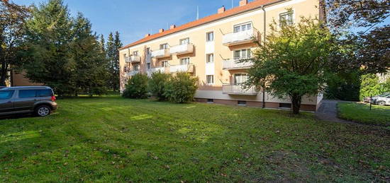 Prodej pěkného cihlového bytu 2+1 61,4 m2 s balkónem 4,8 m2, ulice Bratří Čapků, Kolín