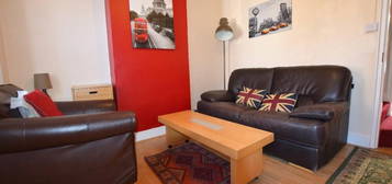 2 bedroom terraced house