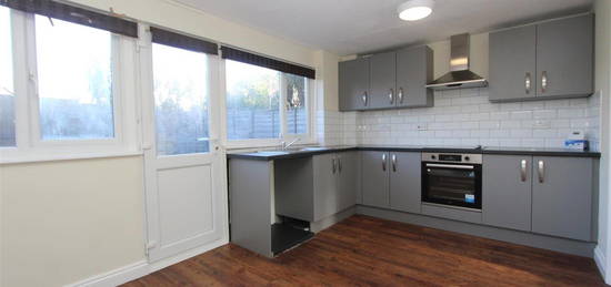 3 bed terraced house to rent