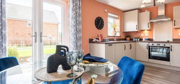 3 bed semi-detached house for sale