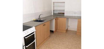 2 bed flat to rent