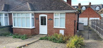 2 bed detached bungalow to rent