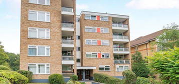 Flat to rent in Ewell Road, Surbiton KT6