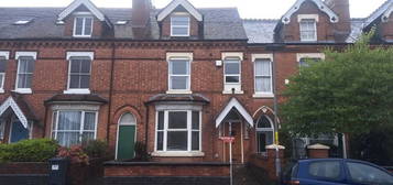 5 bedroom terraced house for sale