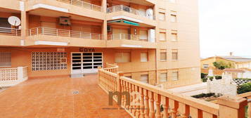 Apartamento en venta en Carrer Xile, Guardamar Playa