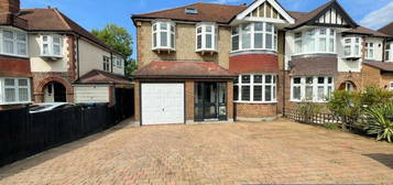 6 bedroom semi-detached house