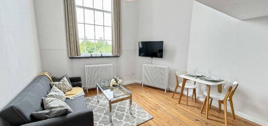 Flat to rent in Mcdonald Road, Edinburgh EH7