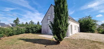 EXCLUSIVITE : SORIGNY, située dans une petite très paisible, jolie maison de type 6 sur une parcelle de plus de 600m² de terrain. A découvrir