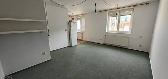 Byt 1+kk, 33 m², Trutnov, 541 01