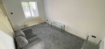 2 bed property to rent