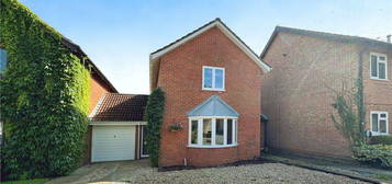 3 bed link detached house for sale