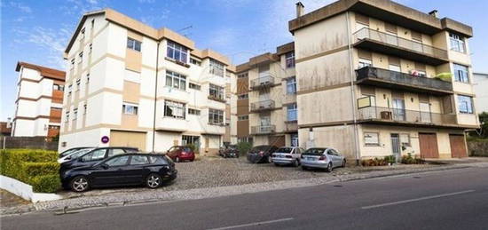 Arrendamento de Apartamento T3  na rua da Malaposta s/n