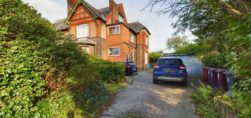 3 bed flat for sale