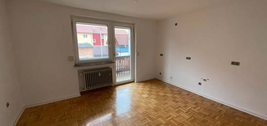 tolle 1,5 Zimmer Wohnung in Poppenlauer mit Balkon ab 01.12.