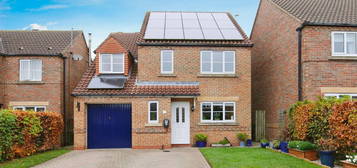 4 bed detached house for sale