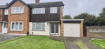 3 bedroom semi-detached house