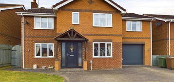 5 bedroom detached house for sale