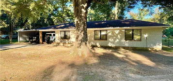 412 Johnson St, Dry Prong, LA 71423