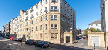 2 bed flat to rent