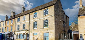 Flat to rent in Market Place, Oundle, Peterborough PE8