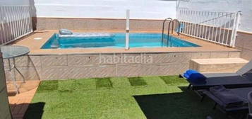 Chalet adosado en venta en calle Gobernador Pedro Temboury, 59