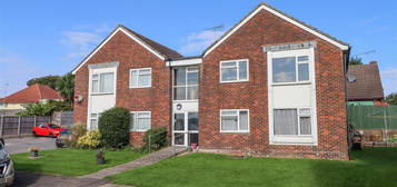 Flat for sale in Hillcrest Close, Ashington, Pulborough RH20