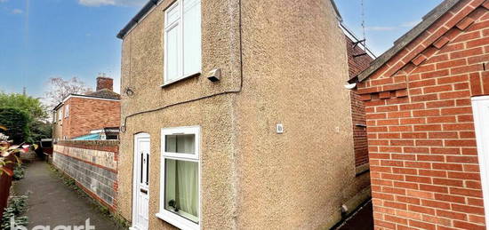 2 bedroom detached house for sale