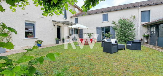 Propriété d'exception en Dordogne, maison de charme et grange