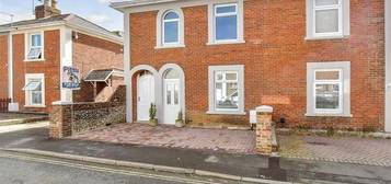 4 bed semi-detached house for sale