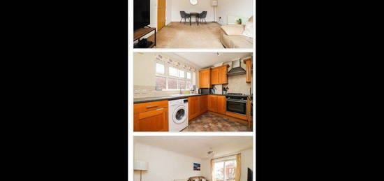 Flat to rent in St. Ronans Road, Southsea PO4